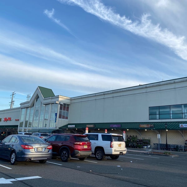 Photos at ShopRite of Woodbridge 38 tips