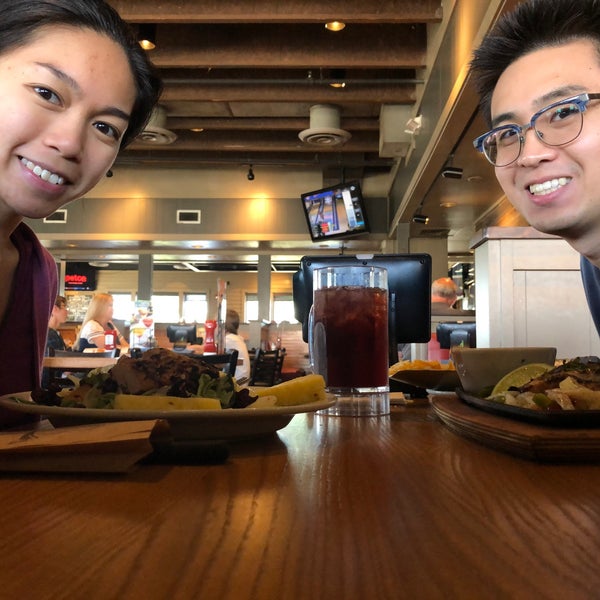 Photo taken at Chili&#39;s Grill &amp; Bar by Ger A. on 3/25/2019