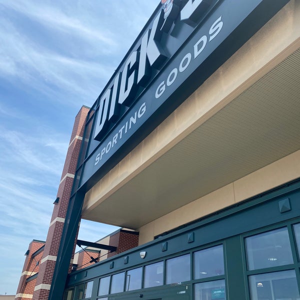 DICK'S Sporting Goods Sporting Goods Retail in South Plainfield