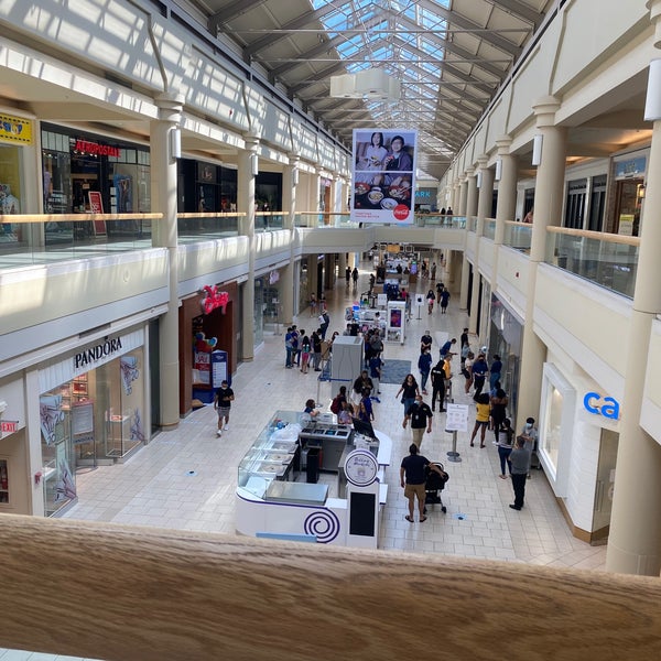 Apple freehold raceway mall freehold nj