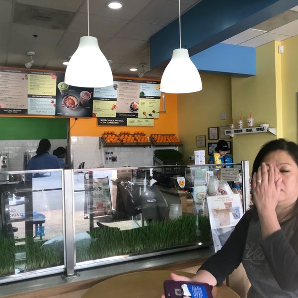 Photo taken at Robeks Fresh Juices &amp; Smoothies by Ger A. on 3/11/2018
