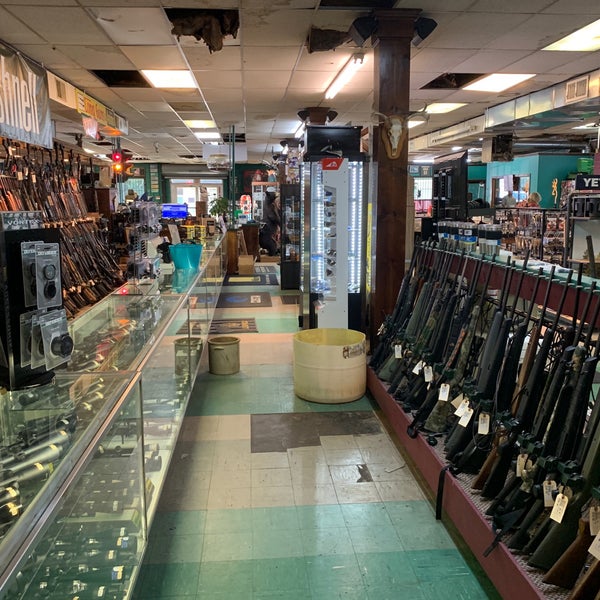 Woody's pawn & jewelry outlet