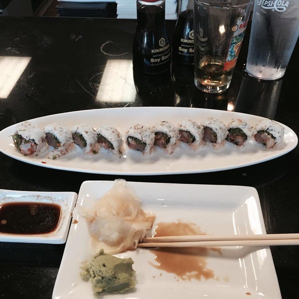 Das Foto wurde bei Tabu Sushi Bar &amp; Grill - Santee von Christopher N. am 8/23/2015 aufgenommen