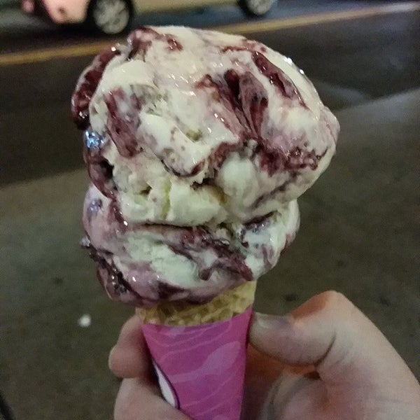 BaskinRobbins Ice Cream Parlor in Jamaica