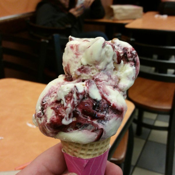 BaskinRobbins Ice Cream Parlor in Jamaica