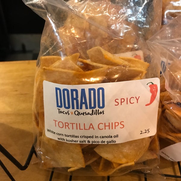 Foto scattata a Dorado Tacos da Sarah il 7/6/2018