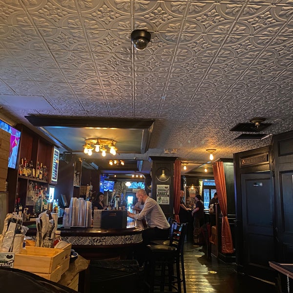 รูปภาพถ่ายที่ The Dubliner โดย Sarah เมื่อ 7/29/2021