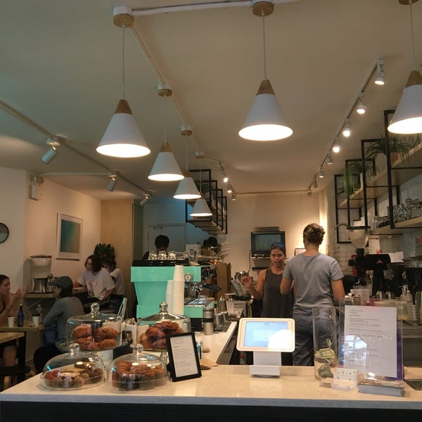 Foto tirada no(a) Merriweather Coffee + Kitchen por Sarah em 10/8/2017