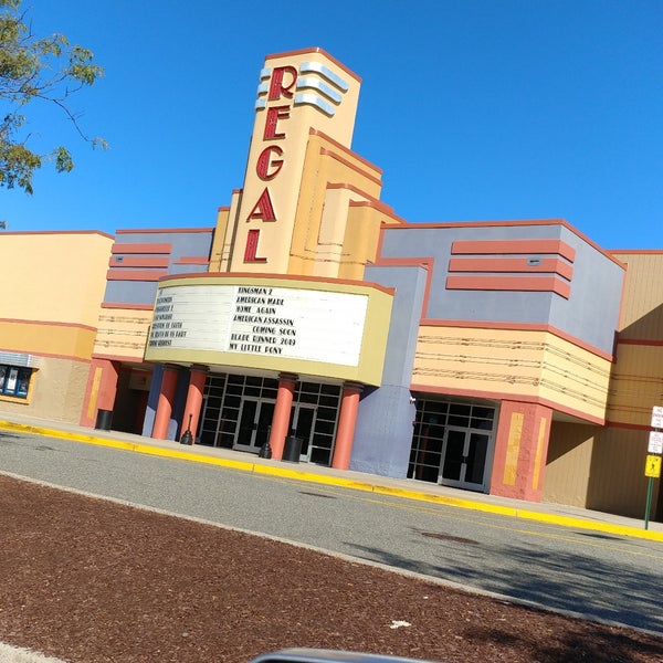 Photos at Regal Cumberland Mall Movie Theater