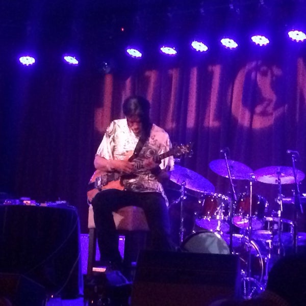 Photo taken at Jazziz Nightlife by Erica B. on 6/4/2014