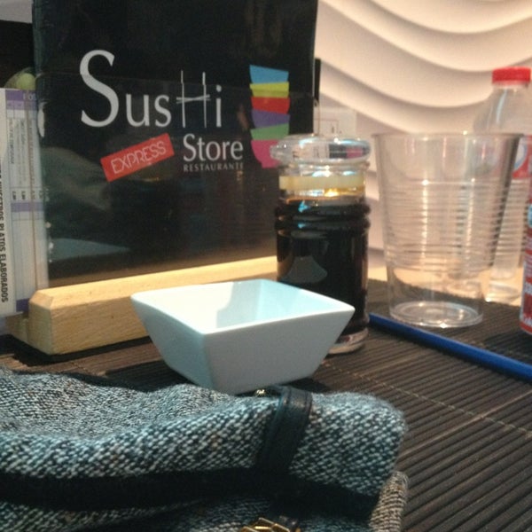 Photo taken at Sushi Store Express by Maria Fernanda S. on 1/27/2013