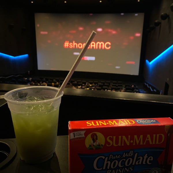 Shops at Riverside holds AMC Dine-In Theater VIP Opening in Hackensack
