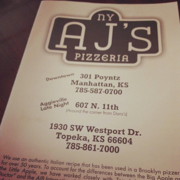 Снимок сделан в AJ&#39;s NY Pizzeria of Topeka пользователем Dustin H. 9/13/2013