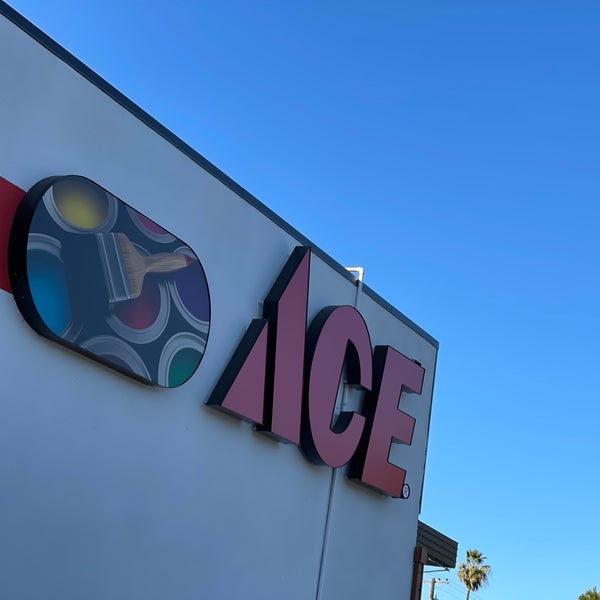 Hassett Ace Hardware San Jose'de Hırdavat Mağazası