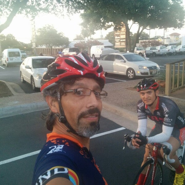 Photo taken at Nelo&#39;s Cycles and Coffee by Art G. on 8/24/2014