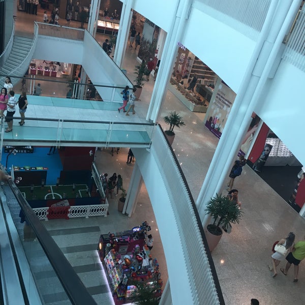 10/22/2017 tarihinde Thallyson S.ziyaretçi tarafından Shopping Parangaba'de çekilen fotoğraf