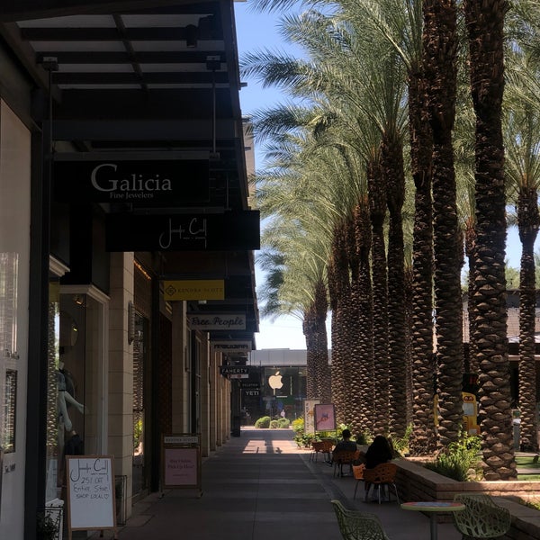 7/16/2022 tarihinde Pedro M.ziyaretçi tarafından Scottsdale Quarter'de çekilen fotoğraf