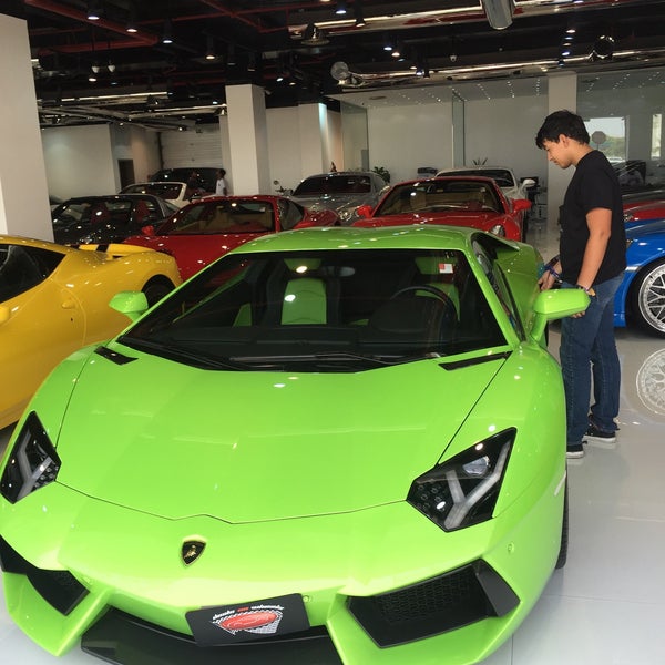 Deals on Wheels Car Dealership