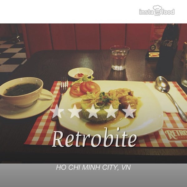 Foto diambil di Retrobite Diner Cafe oleh Khanh K. pada 5/9/2013