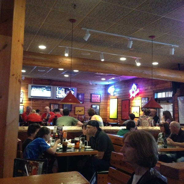 Smokey bones на московском. Смоки бонс московский просп 204. Смоки бонс московский просп 204. Смоки бонс московский просп 204. Smokey bones на московском.