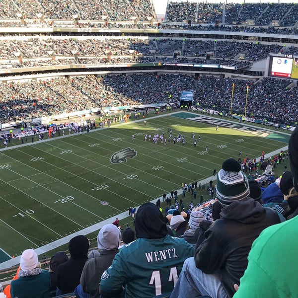 Photo taken at Lincoln Financial Field by Kevin H. on 11/26/2017