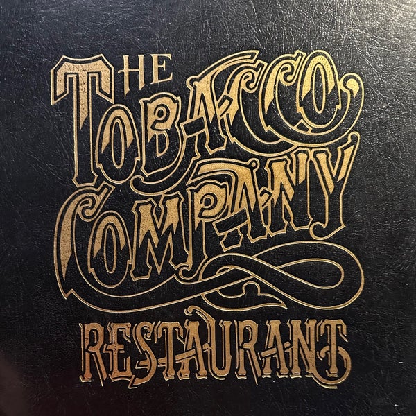 Foto scattata a The Tobacco Company Restaurant da Rhonda F. il 3/21/2024