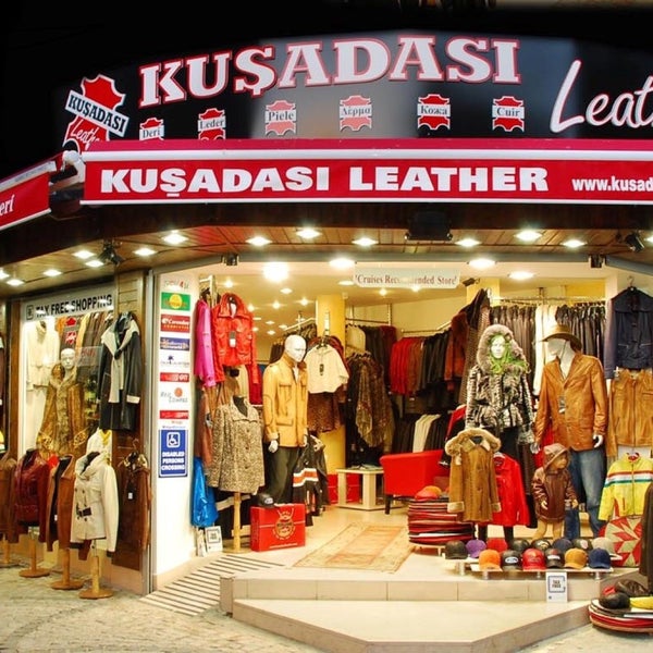 Photo prise au Kusadasi Leather par Oguzh@n T. le2/15/2015