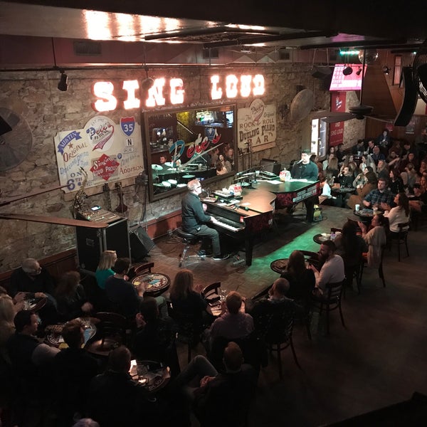 11/16/2019 tarihinde Ryan V.ziyaretçi tarafından Pete&#39;s Dueling Piano Bar'de çekilen fotoğraf