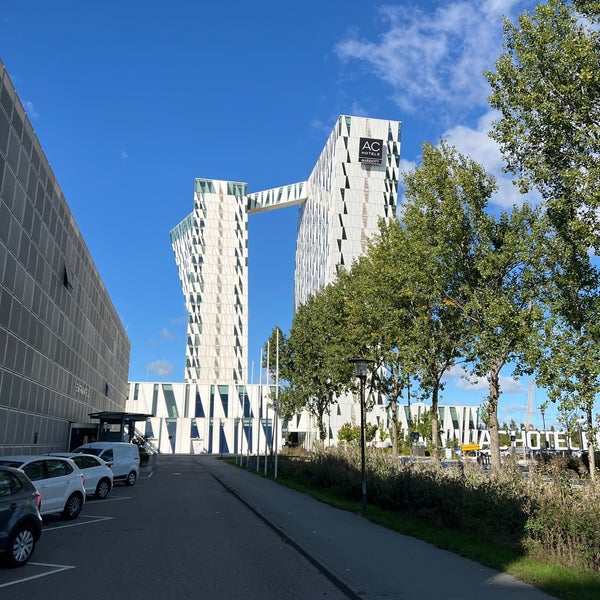 รูปภาพถ่ายที่ AC Hotel Bella Sky Copenhagen โดย Olav K. เมื่อ 9/19/2022