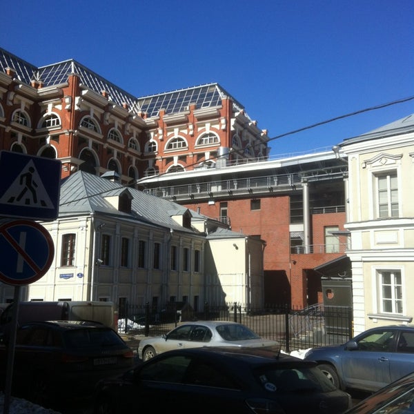 1-й голутвинский переулок, д. район якиманка, 1-й голутвинский переулок, 7. г москва, 4-й голутвинский пер, д 1/8 стр 1-2. , 1/8, стр. 1 голутвинский переулок 6.