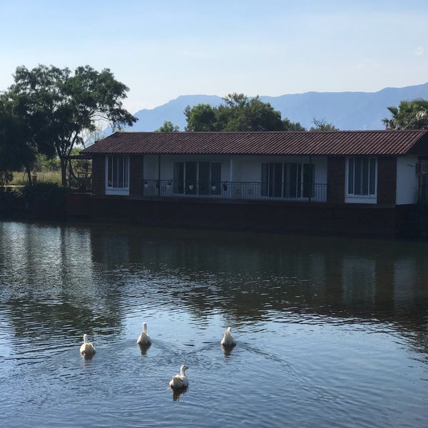 Foto tirada no(a) Saklı Göl Restaurant &amp; Nature Club por Aaa em 5/12/2019