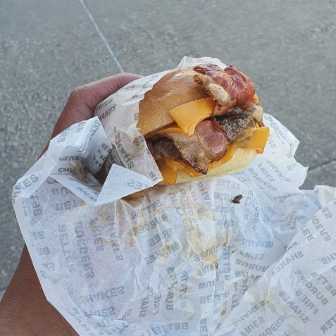 Had the southern smoke bbq melt. Brioche bun skin was a bit tough but burger was great. Juicy, tasty patty & tasty double bacon and sauce. Double cheese was OK - not melted