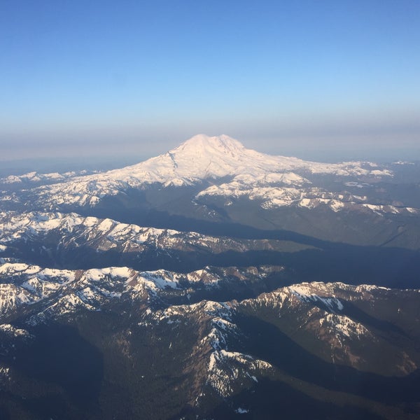 5/8/2015 tarihinde Antonziyaretçi tarafından Seattle-Tacoma International Airport (SEA)'de çekilen fotoğraf
