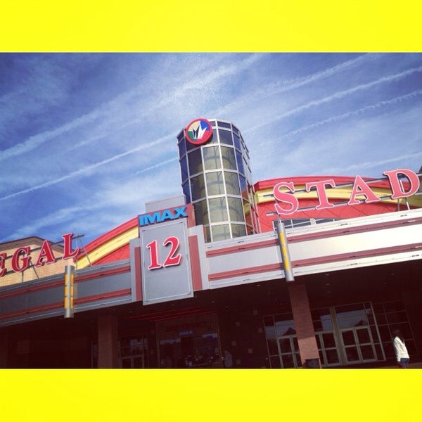 Regal Waugh Chapel & IMAX 영화관에서의 사진