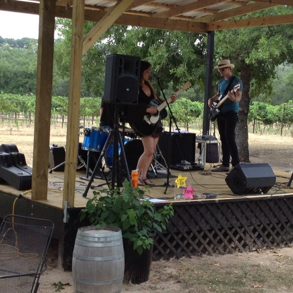 Photo taken at Westcave Cellars Winery &amp; Brewery by Norman M. on 7/4/2013