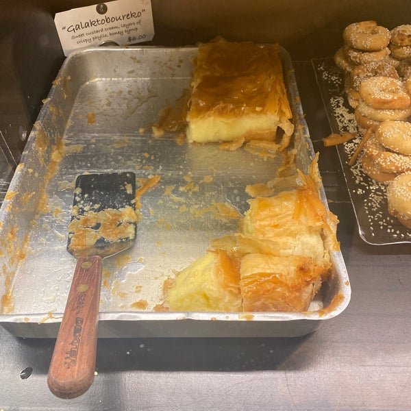 Foto scattata a Pi Greek Bakerie da Ayis il 12/5/2019