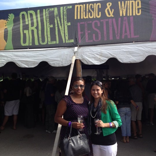 Foto tirada no(a) Winery on the Gruene por Ellen em 10/6/2012