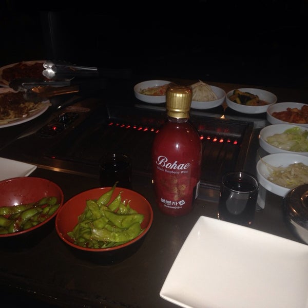 Photo taken at Ohya Sushi, Korean Kitchen &amp; Bar by Cheryl Alva on 5/18/2014