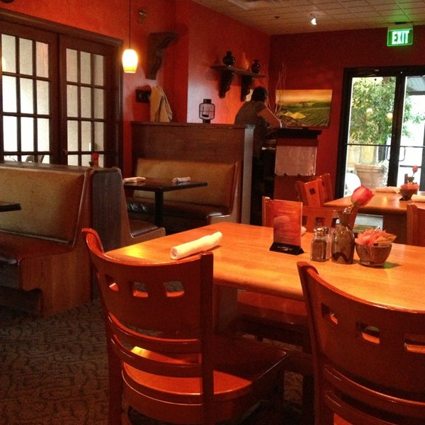 1/19/2013 tarihinde Jeff C.ziyaretçi tarafından Cafe Sunflower Sandy Springs'de çekilen fotoğraf
