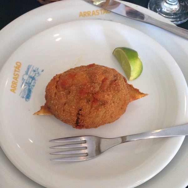2/9/2014 tarihinde Betina B.ziyaretçi tarafından Restaurante Arrastão'de çekilen fotoğraf