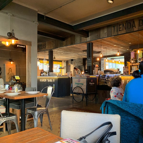 Almacén De Pizzas - Pizzeria à Montevideo