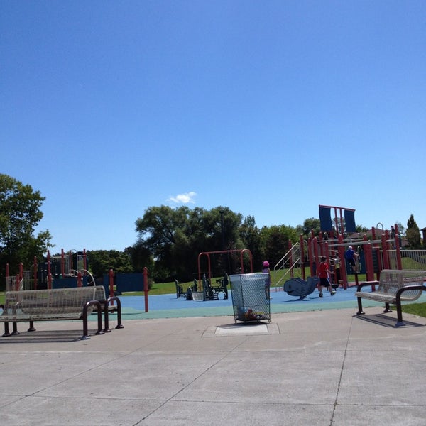 Willow Park Playground in Whitby
