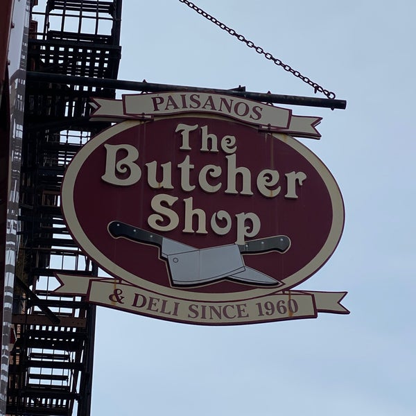 6/2/2021 tarihinde Samuel B.ziyaretçi tarafından Paisanos Butcher Shop'de çekilen fotoğraf