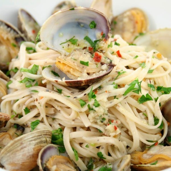 Linguini and clams made with fresh baby clams(not canned) at the original Goodfellas