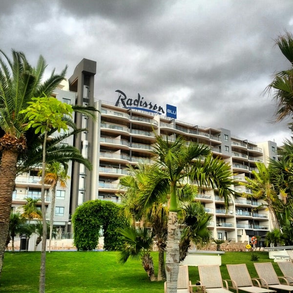 Photo taken at Radisson Blu Resort, Gran Canaria by Enrique S. on 4/8/2013