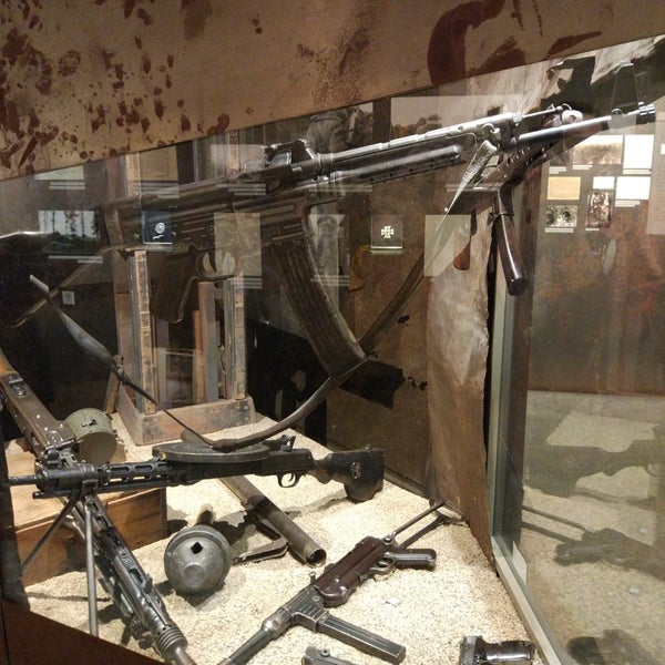 Das Foto wurde bei Latvijas Kara muzejs | Latvian War Museum von Dmitry am 11/24/2018 aufgenommen