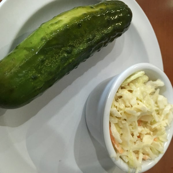 Roasters' N Toasters Deli American Restaurant in Miami Beach