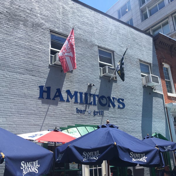Снимок сделан в Hamilton&#39;s Bar &amp; Grill пользователем Cortney M. 6/12/2018