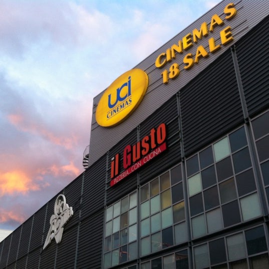 Milano Multiplex Movie Show / The first cinema in the chain was the