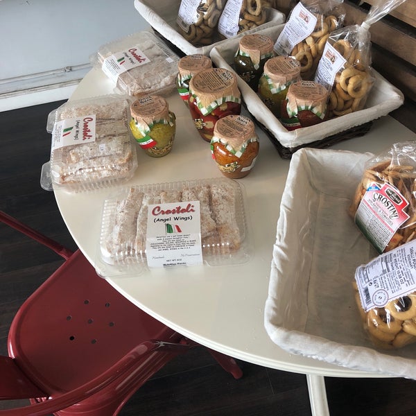 Cipollina Gourmet Italian Market Café in Forest Hills